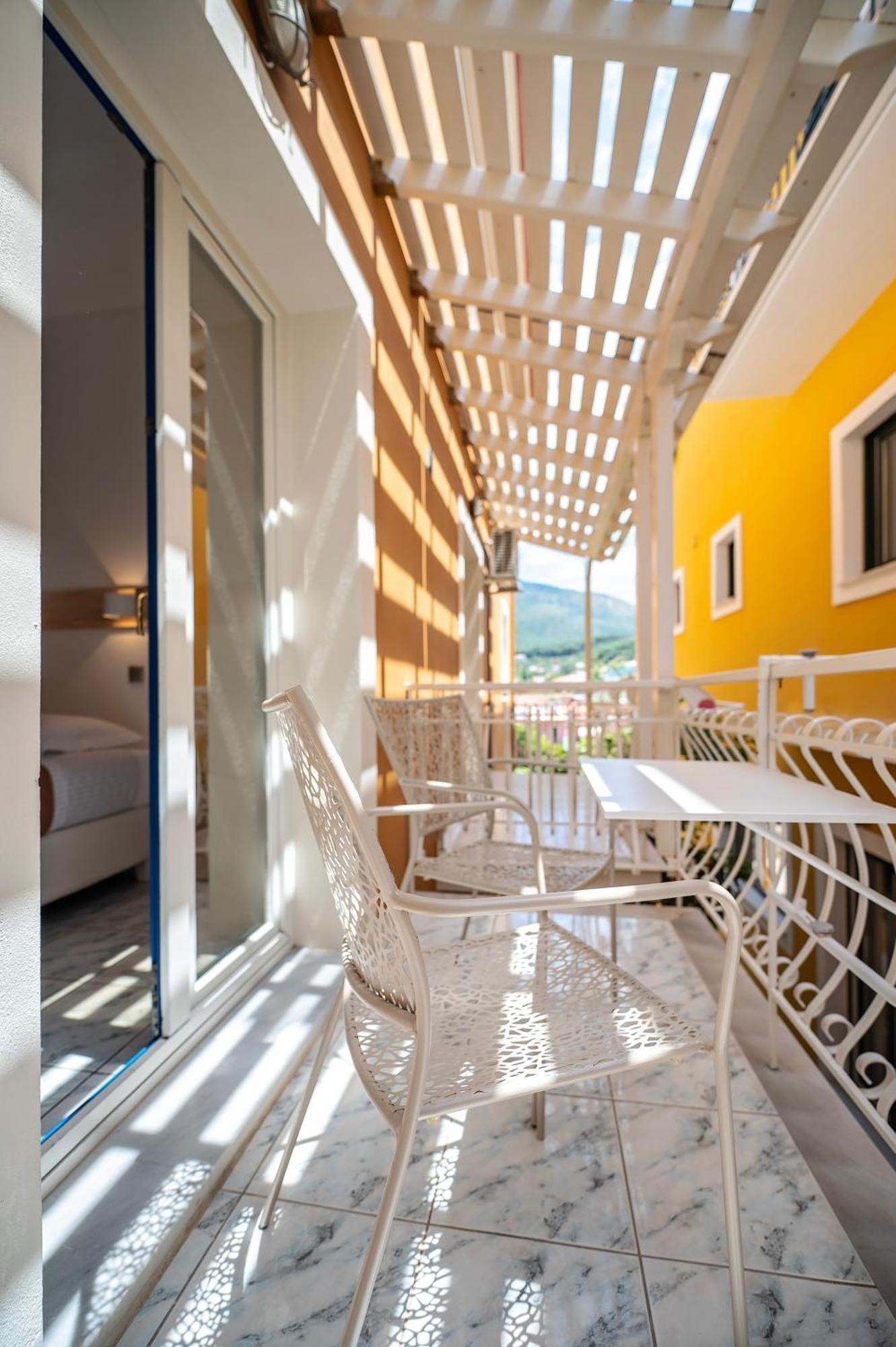 Astra Appartement Parga Buitenkant foto